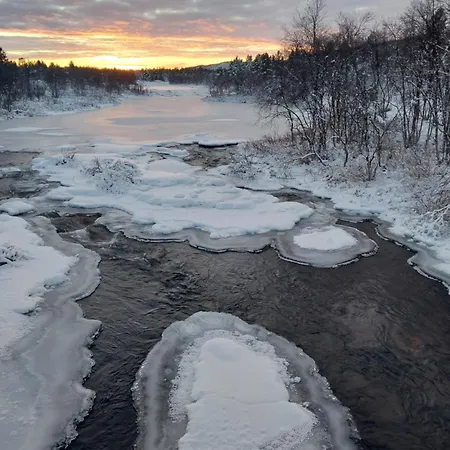 Nyaraló Muotkan Ruoktu Tunturikyla